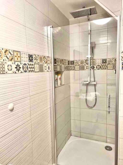 Le St Apollinaire N°2-Ma Cabotte Appartement Meximieux Buitenkant foto